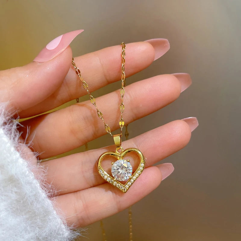 Artificial Gems Heart Pendant Necklace for Women 2022 Golden Stainless Steel Lips Neck Chain Female Necklaces Jewelry for Girl