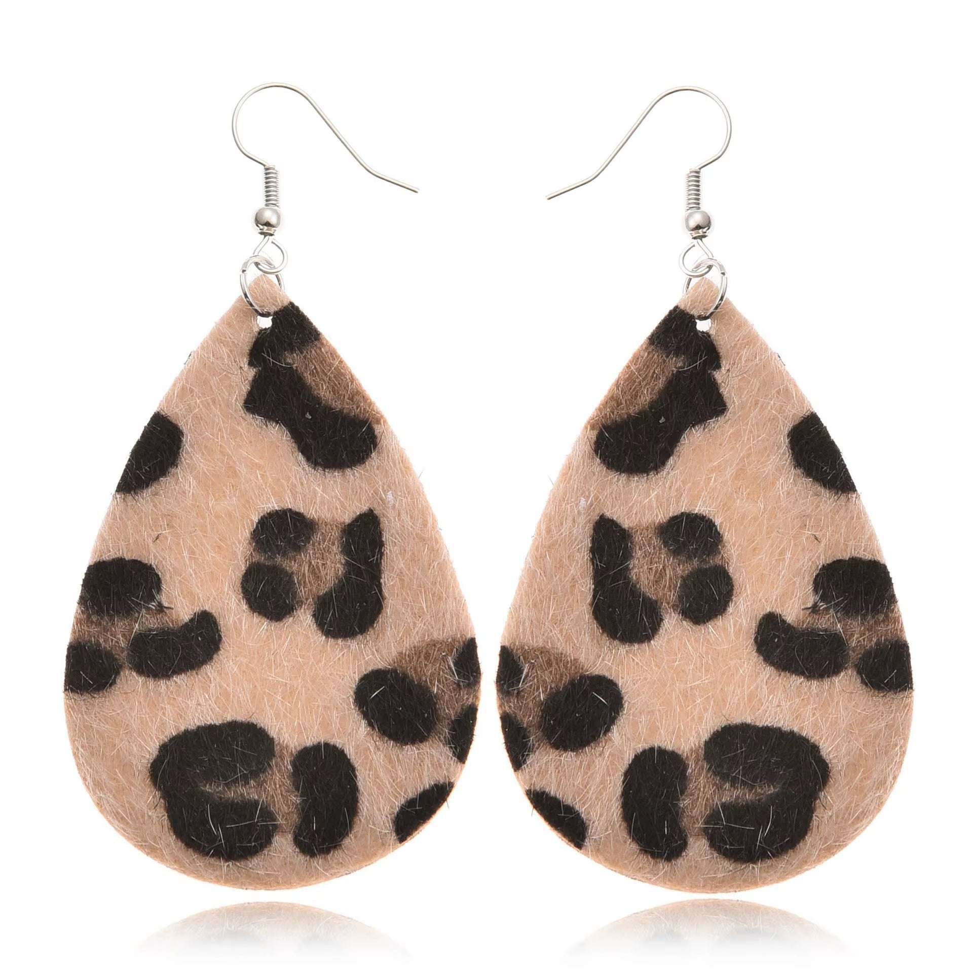 Trendy Unique Leopard Print Drop Earrings for Fashion Girl Acrylic Metal round Pendant Dangle Earrings Leopard Snake Jewelry